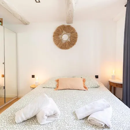 Townhouse With Terrace & Parking In The Heart Of Old *